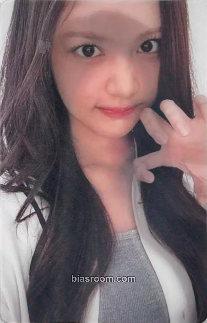 Carmen RUDE! Photocard - Hearts2Hearts - Hearts2Hearts K-pop photocard