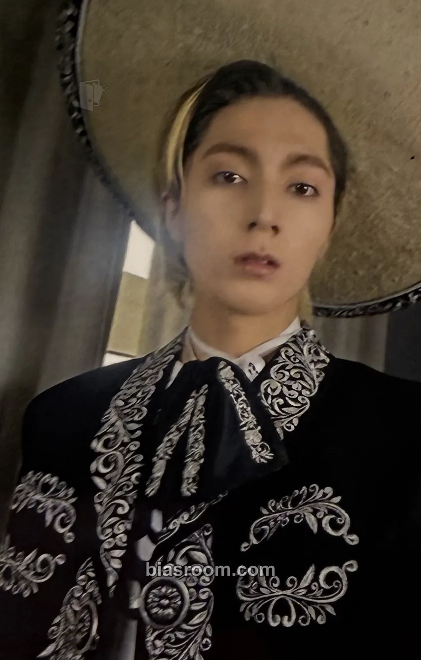 Sangwoo Just Odd - 2025 JustB World Tour Photocard - JustB - JustB K-pop photocard