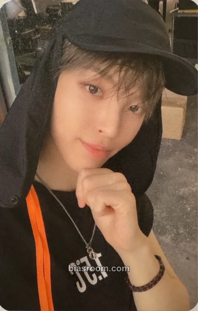 DKB - Heechan - GROWTH Album album photocard blue back