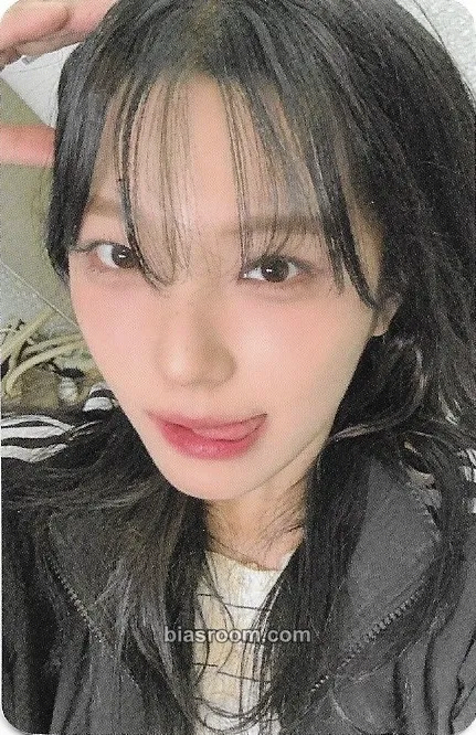 Jiheon From Our 20s Photocard - fromis_9 - fromis_9 K-pop photocard