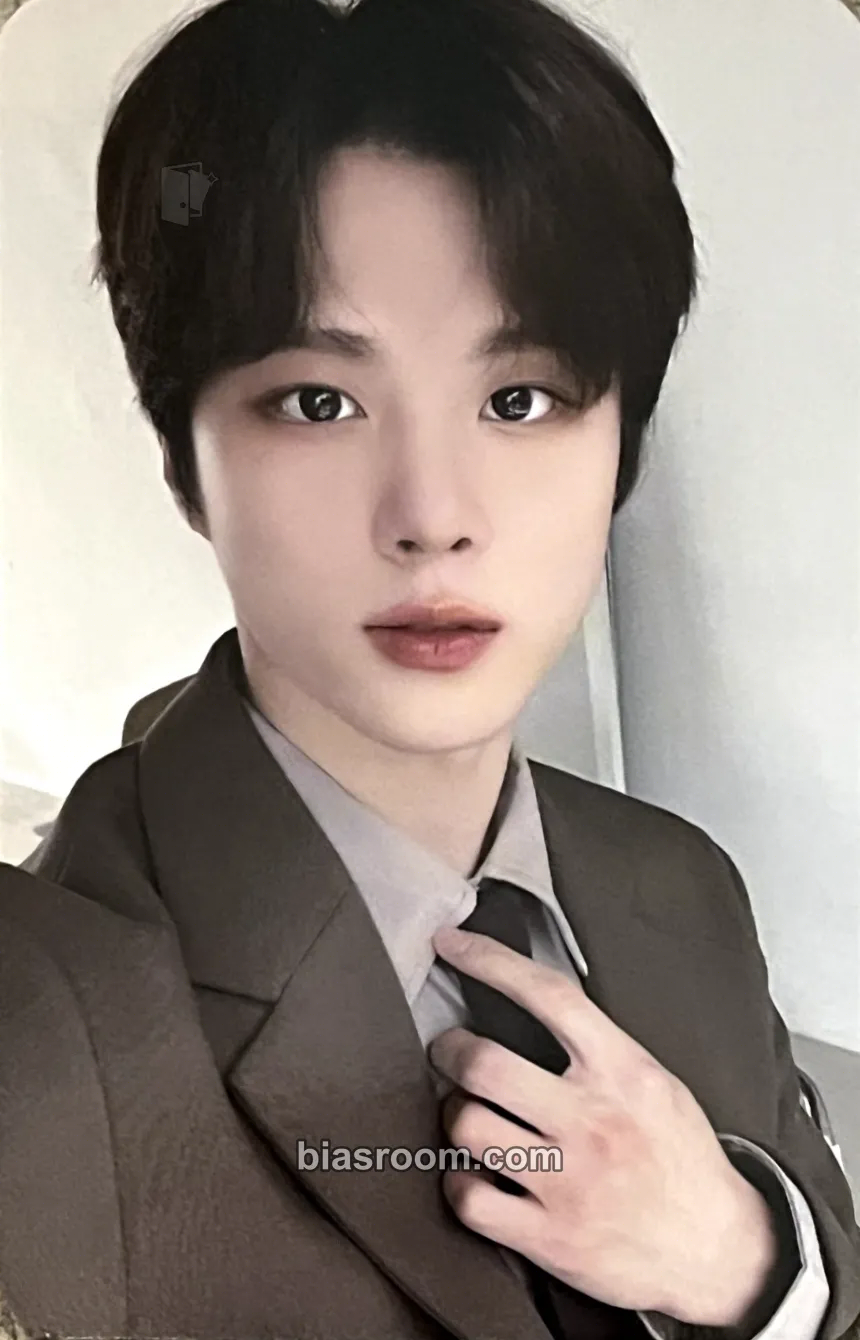 Wooseok 2023 Season's Greetings : Every moment of 2023 with Kim Woo Seok Photocard - Kim Wooseok - Kim Wooseok K-pop photocard
