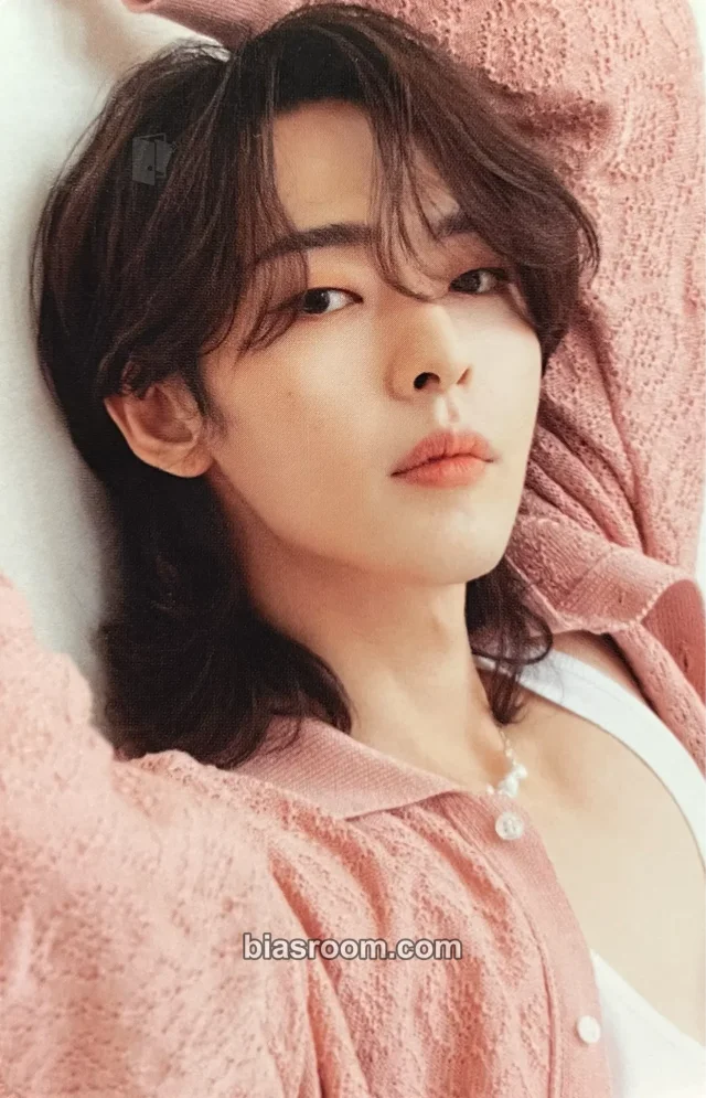 OnlyOneOf - KB - undergrOund idOl #2 Album album photocard