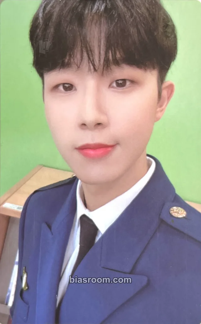 Golden Child - Dong Hyun - Pump It Up Album album photocard C version