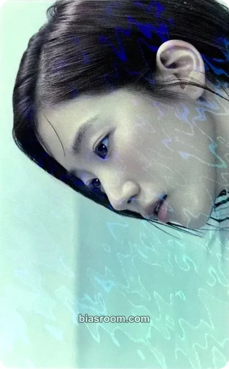 Kazuha PUREFLOW pt.1 Photocard - LE SSERAFIM - LE SSERAFIM K-pop photocard