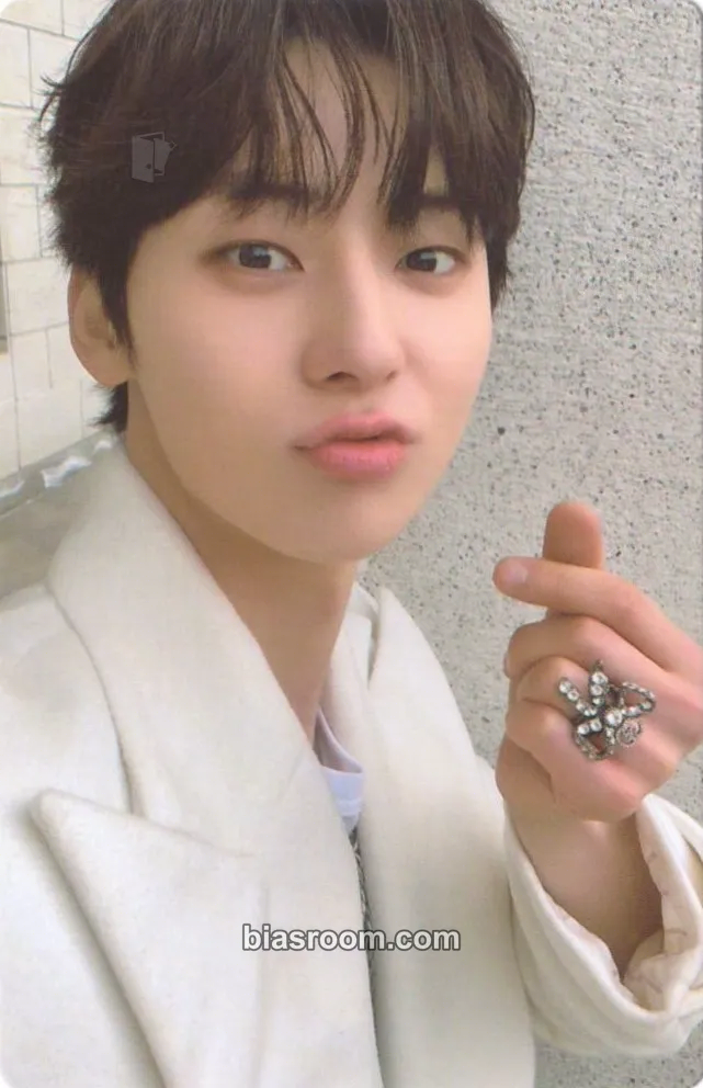 Minhyun Needle & Bubble Photocard - NU'EST - NU'EST K-pop photocard