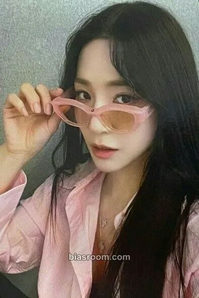 Tiffany SMTown Live 2022 Photocard - Girls' Generation - Girls' Generation K-pop photocard