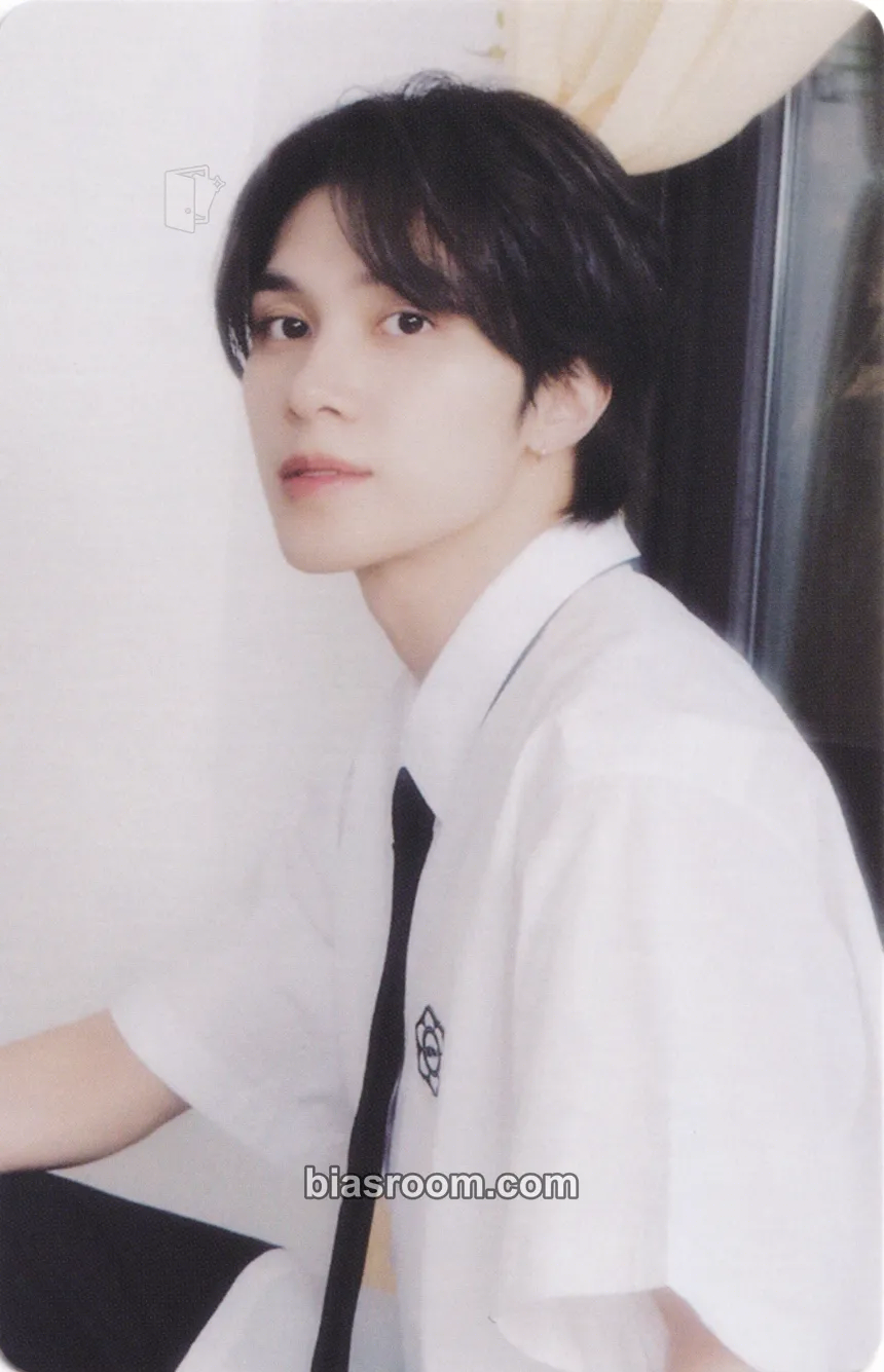 Hendery 2026 Season's Greetings Photocard - WayV - WayV K-pop photocard