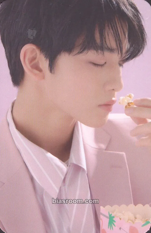 Jinyoung IM YOUNG Photocard - Bae Jinyoung - Bae Jinyoung K-pop photocard