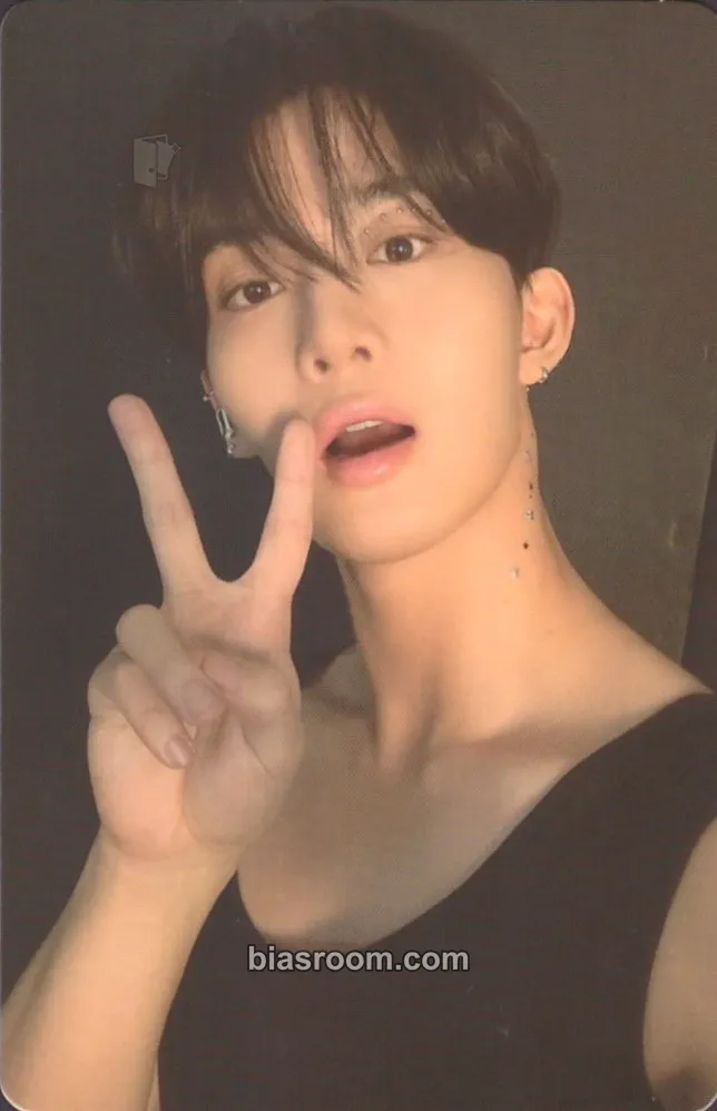 Jinyoung STILL YOUNG Photocard - Bae Jinyoung - Bae Jinyoung K-pop photocard