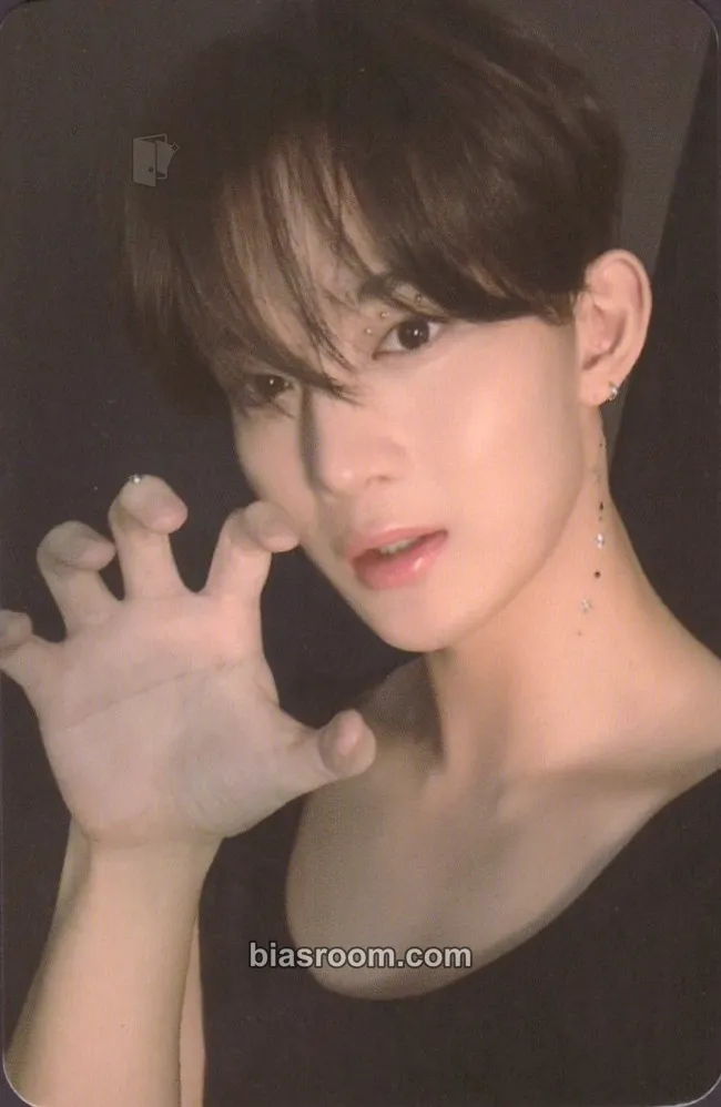Jinyoung STILL YOUNG Photocard - Bae Jinyoung - Bae Jinyoung K-pop photocard