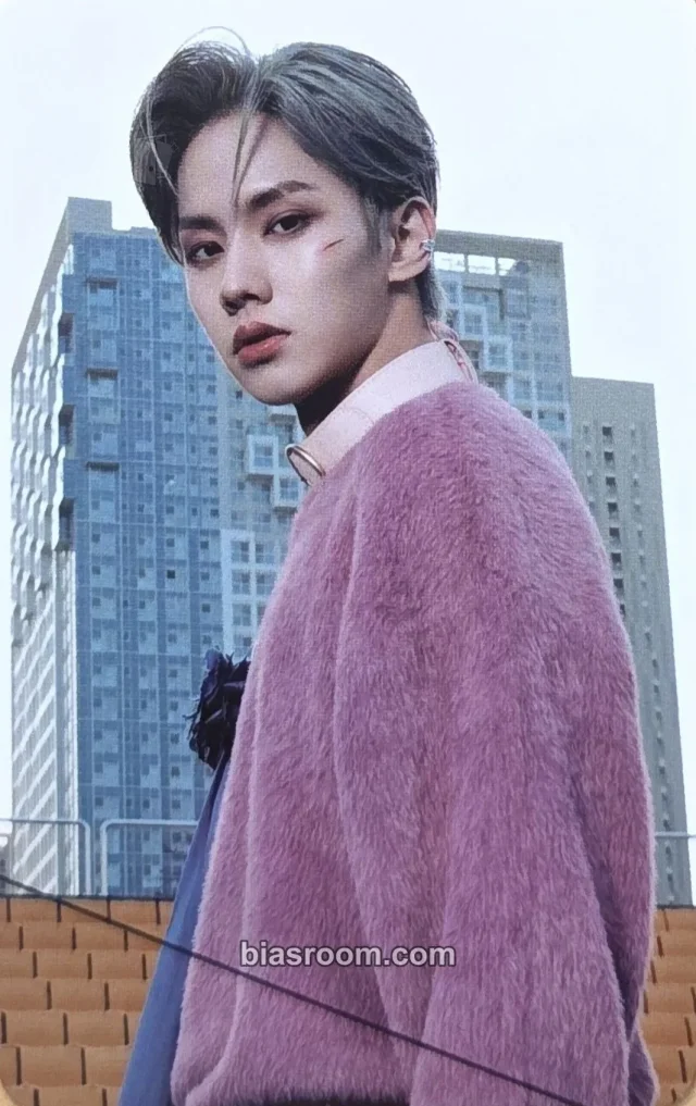 MCND - Win - X10 Album album photocard platform version