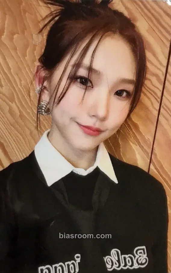 Huiyeon Into The Light Photocard - LIGHTSUM - LIGHTSUM K-pop photocard