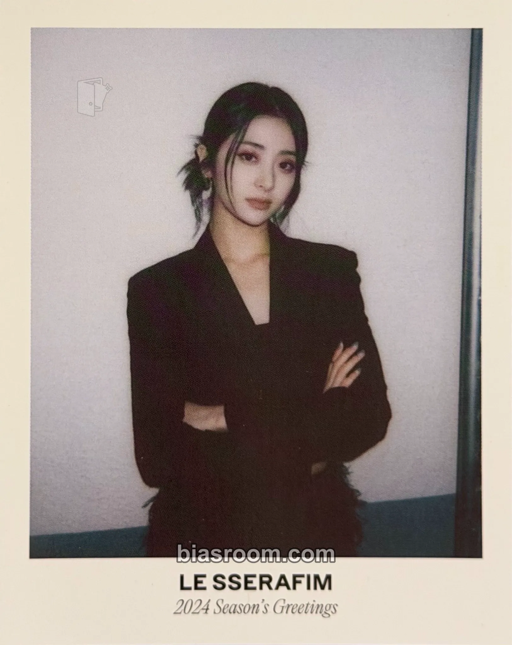 Huh Yunjin 2024 Season's Greetings Photocard - LE SSERAFIM - LE SSERAFIM K-pop photocard