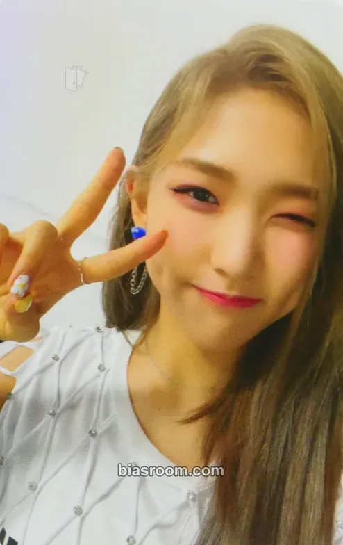 Huiyeon Vanilla Photocard - LIGHTSUM - LIGHTSUM K-pop photocard
