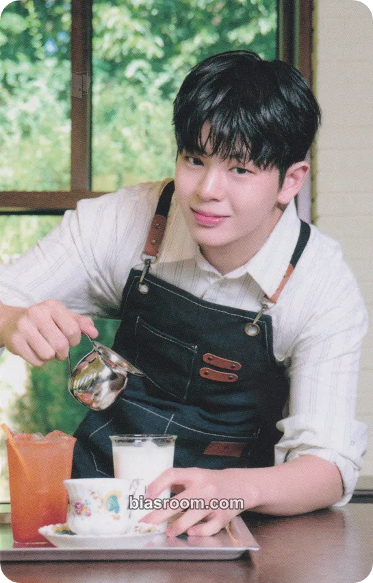 Mun Junghyun 2024 EVNNE JAPAN FANMEETING EVNNEING-PRESSO Photocard - EVNNE - EVNNE K-pop photocard
