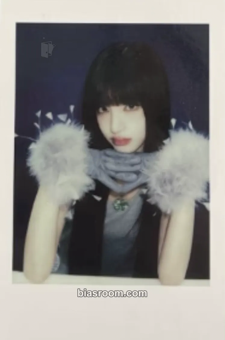 Liz REVIVE+ Photocard - IVE - IVE K-pop photocard