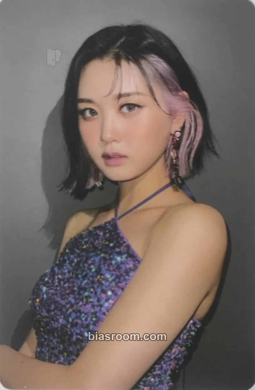 Mire Veni Vidi Vici Photocard - TRI.BE - TRI.BE K-pop photocard