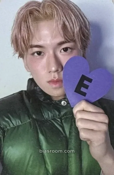 Minsung RAW AND RAD Photocard - NEWBEAT - NEWBEAT K-pop photocard