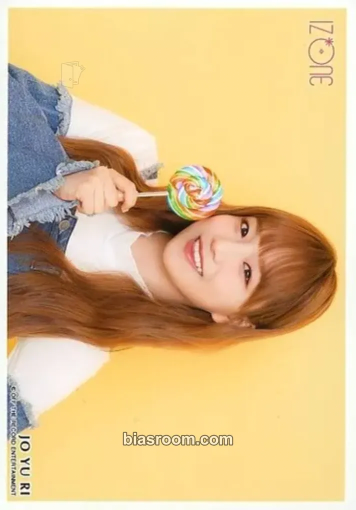 Jo Yuri Suki to Iwasetai Photocard - IZ*ONE - IZ*ONE K-pop photocard