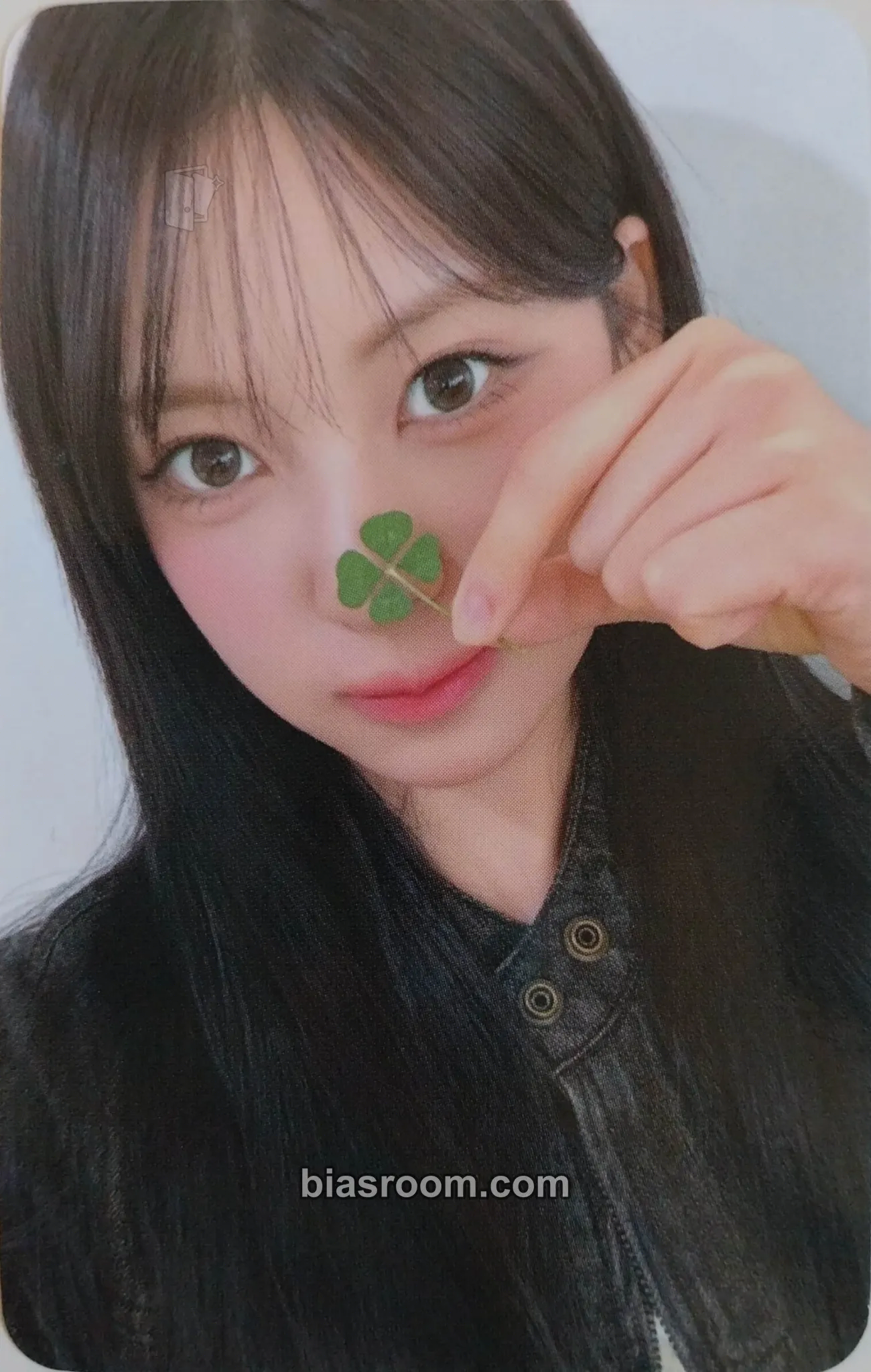Liv Dearest Photocard - RESCENE - RESCENE K-pop photocard