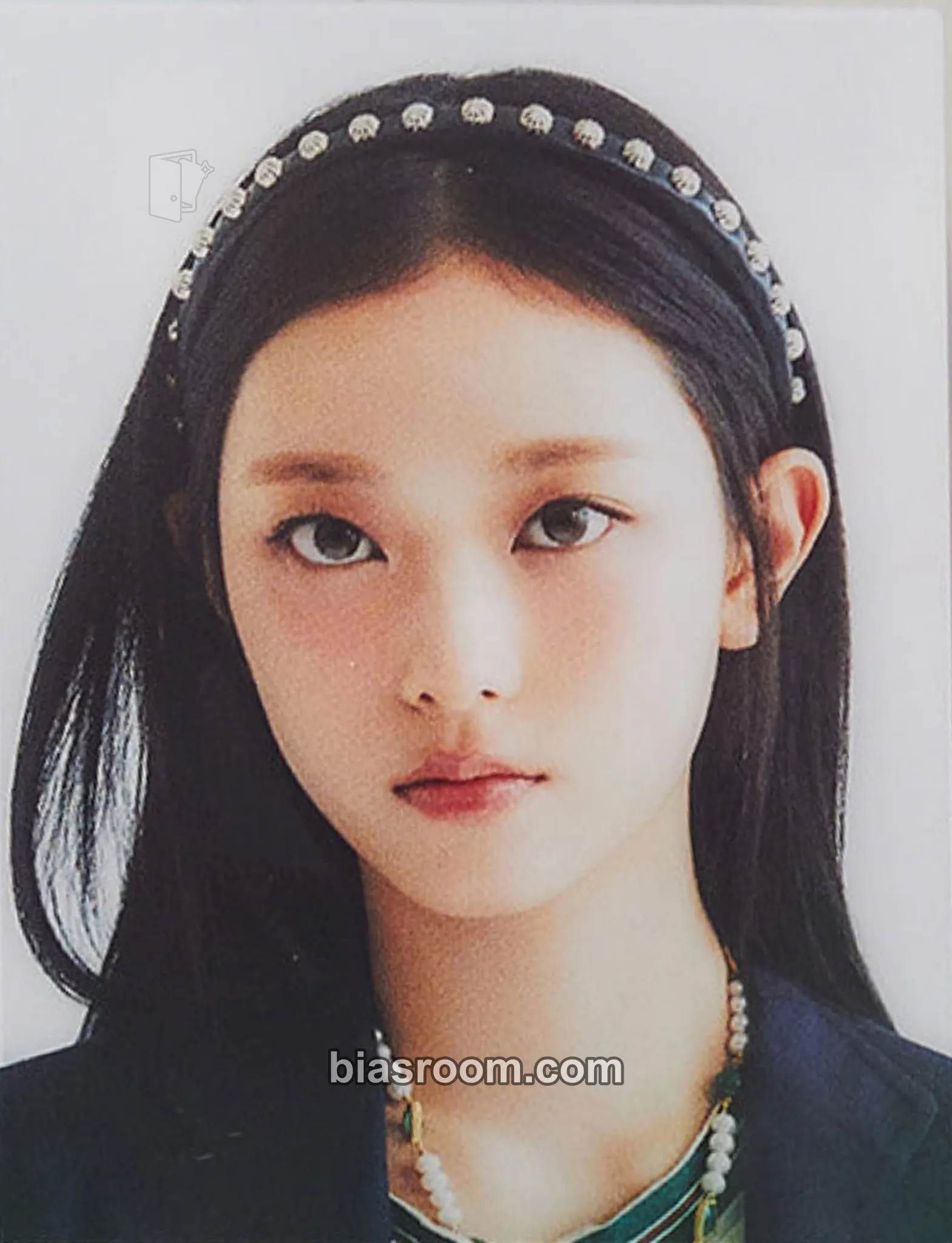 Haerin How Sweet Photocard - NewJeans - NewJeans K-pop photocard
