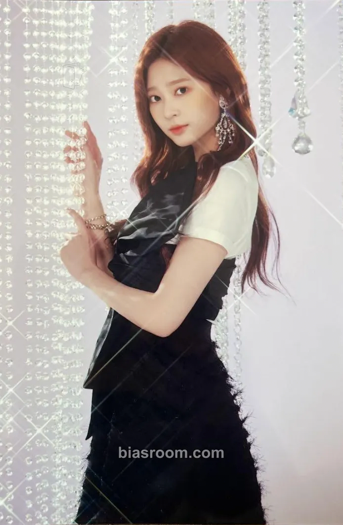 Minju HEART*IZ POP-UP STORE Photocard - IZ*ONE - IZ*ONE K-pop photocard