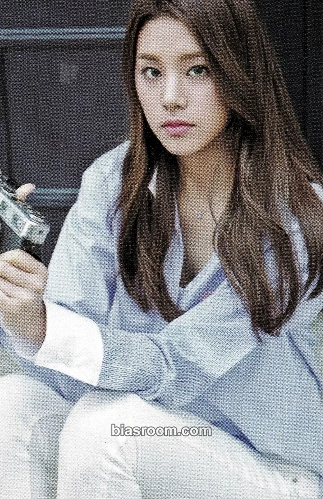 Solbin Fresh Adventure Photocard - LABOUM - LABOUM K-pop photocard