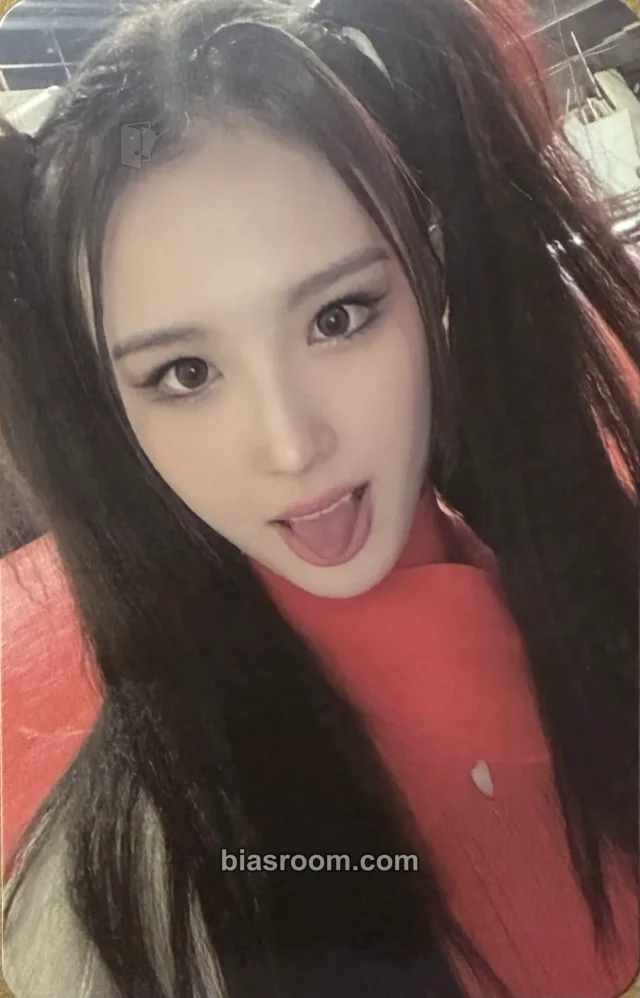 Weeekly - Jaehee - Play Game : Awake Album album photocard real self version