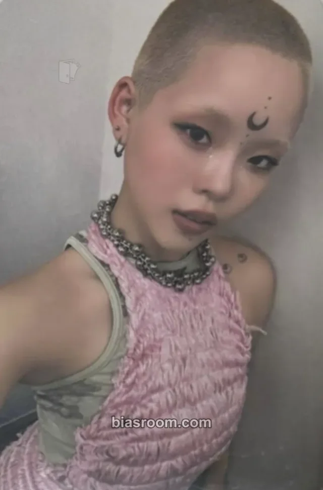 XG - COCONA - XG 1st WORLD TOUR “The first HOWL” EXHIBITION Event tokyo fanclub