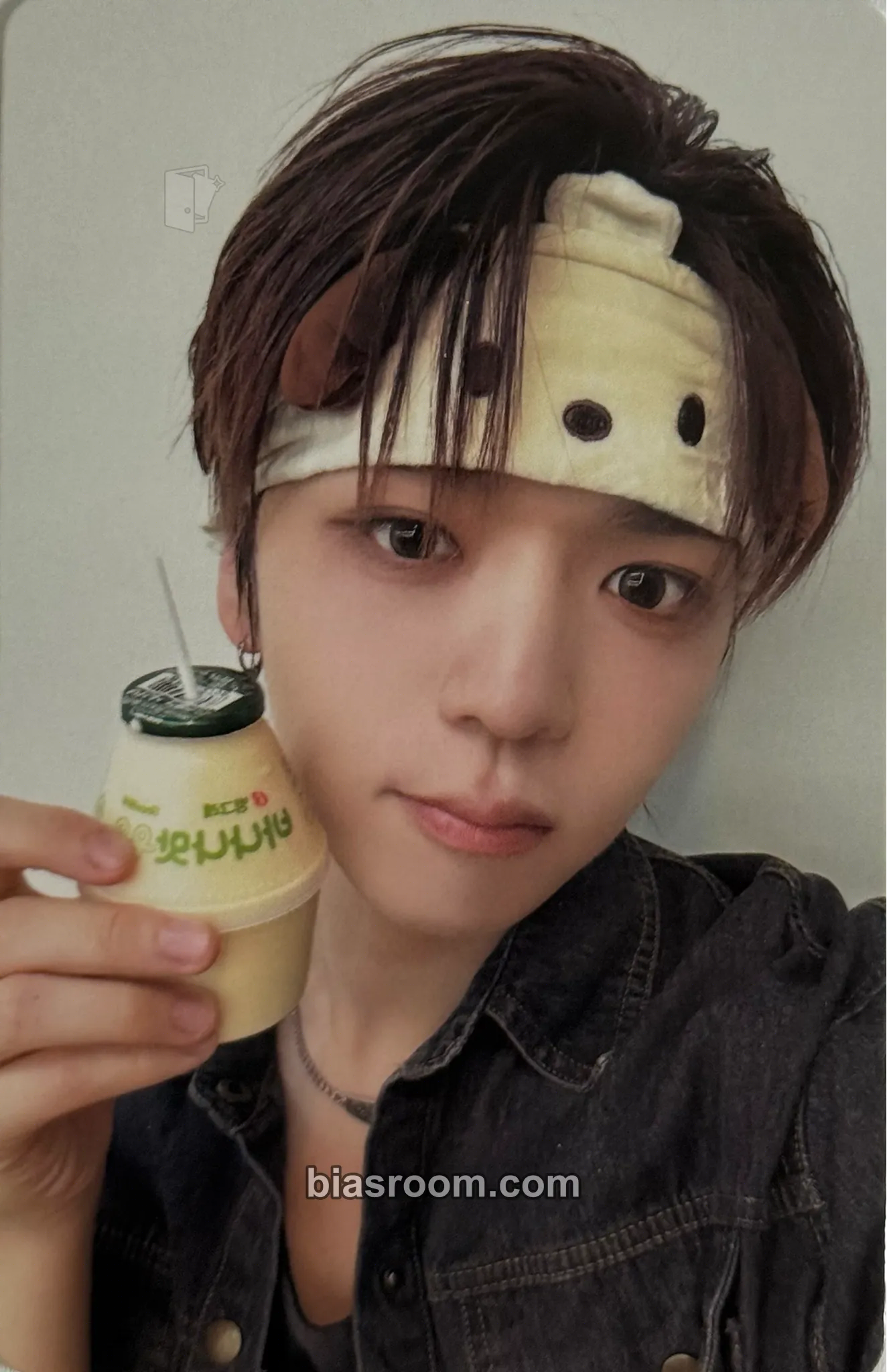 Hyunjun Chapter: New is Now Photocard - NouerA - NouerA K-pop photocard