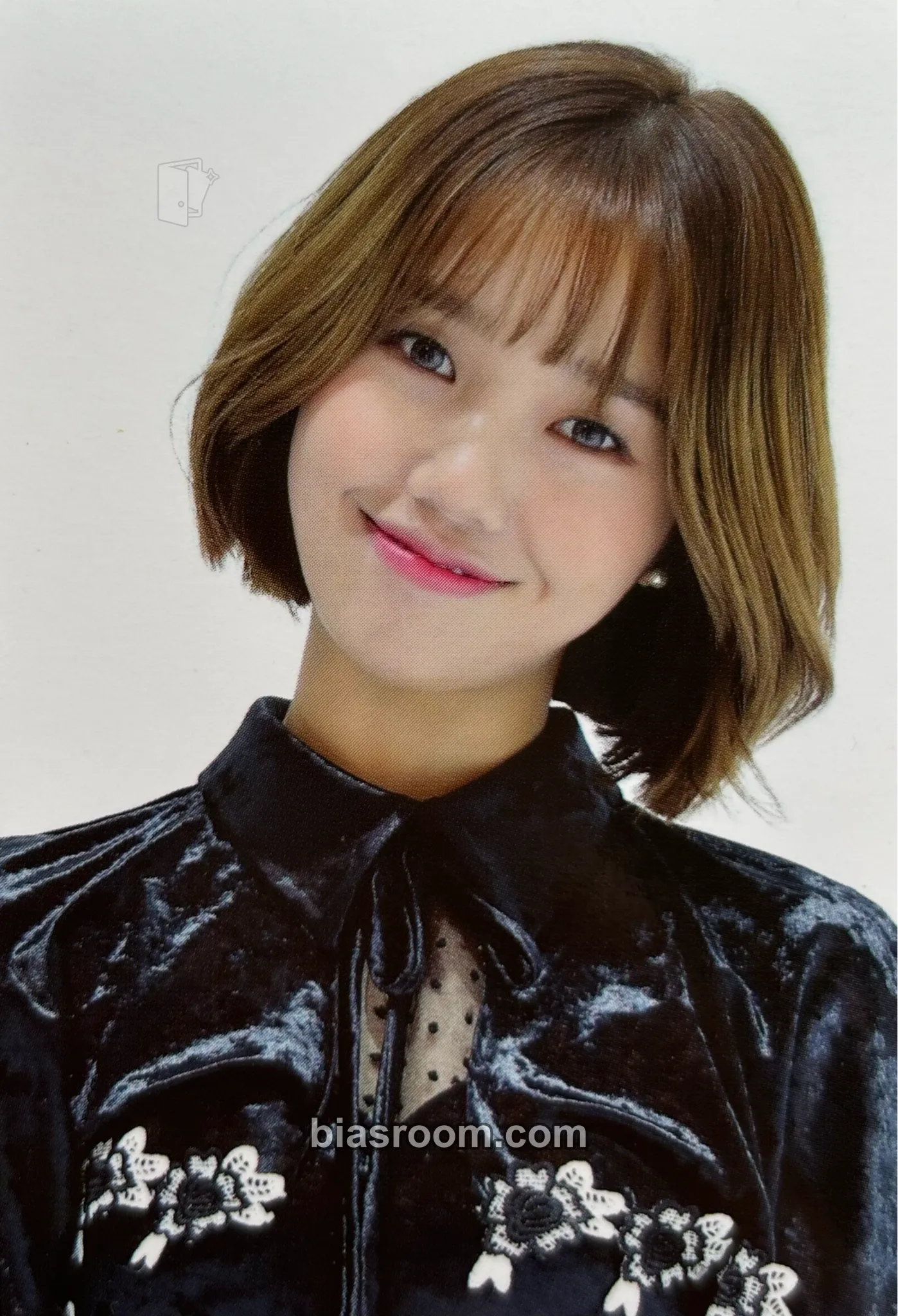 Mimi Secret Garden Photocard - OH MY GIRL - OH MY GIRL K-pop photocard