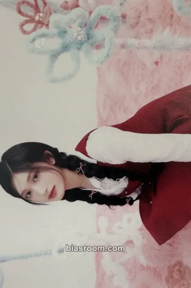 IVE - Leeseo - IVE SWITCH Album album inclusion loved ive version postcard set horizontal