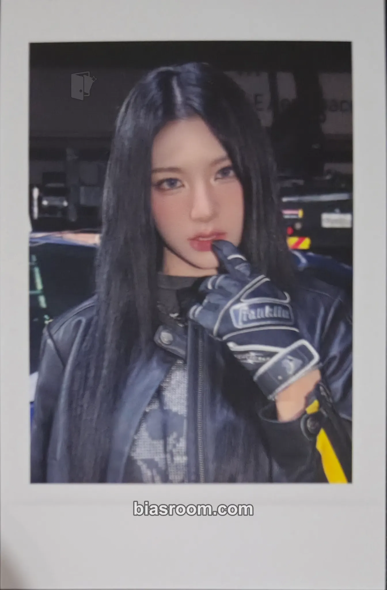 Xinyu Performante Photocard - tripleS - tripleS K-pop photocard