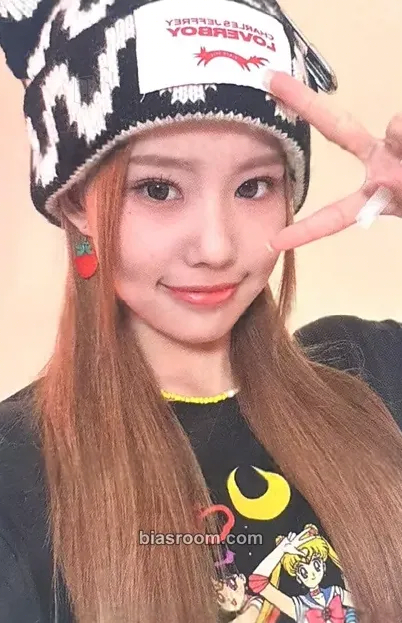 Jieun Macaroni Cheese Photocard - Young Posse - Young Posse K-pop photocard