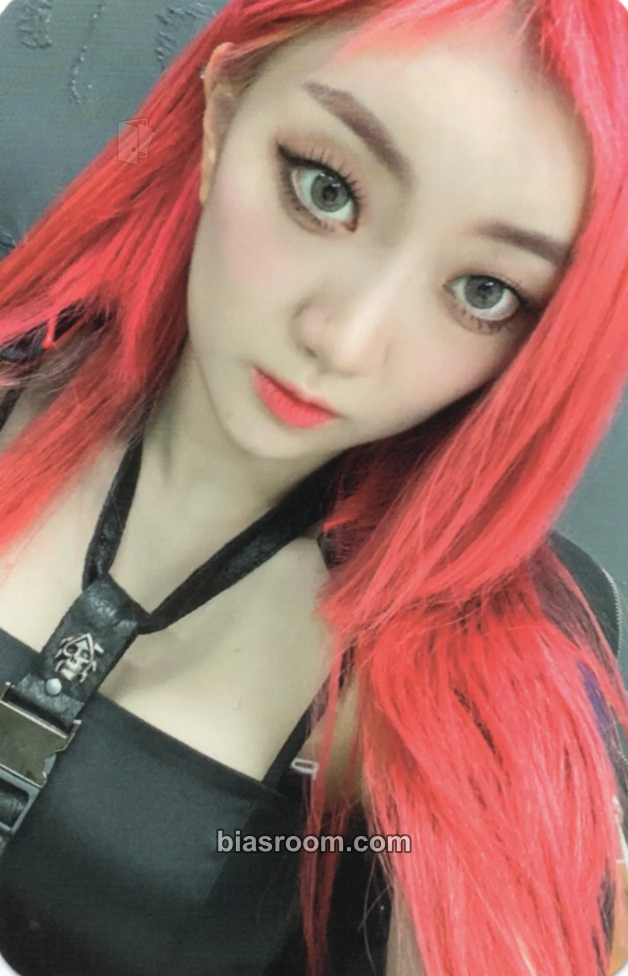 Karin Who am I Photocard - Craxy - Craxy K-pop photocard