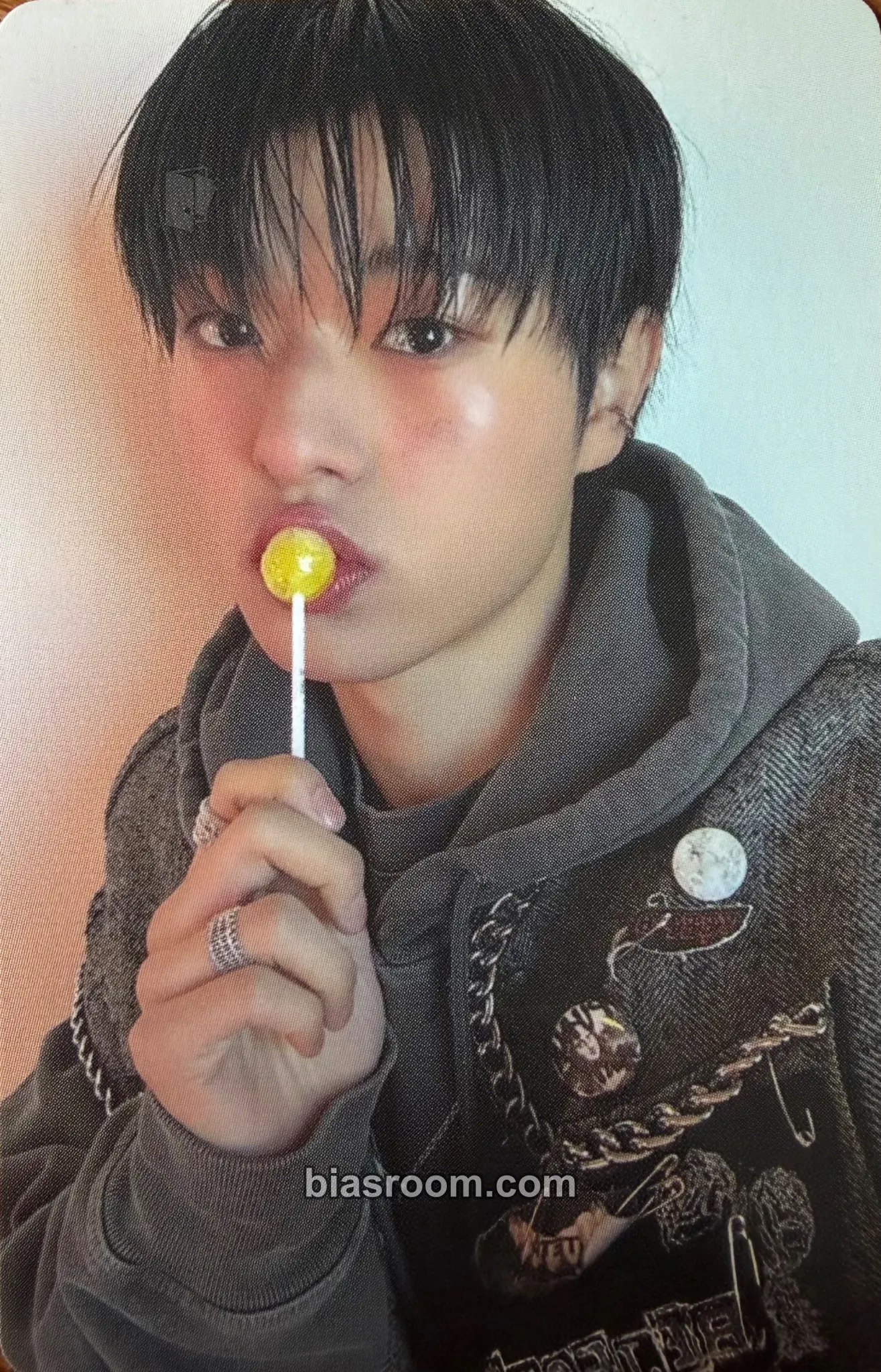 Riwoo RAW AND RAD Photocard - NEWBEAT - NEWBEAT K-pop photocard