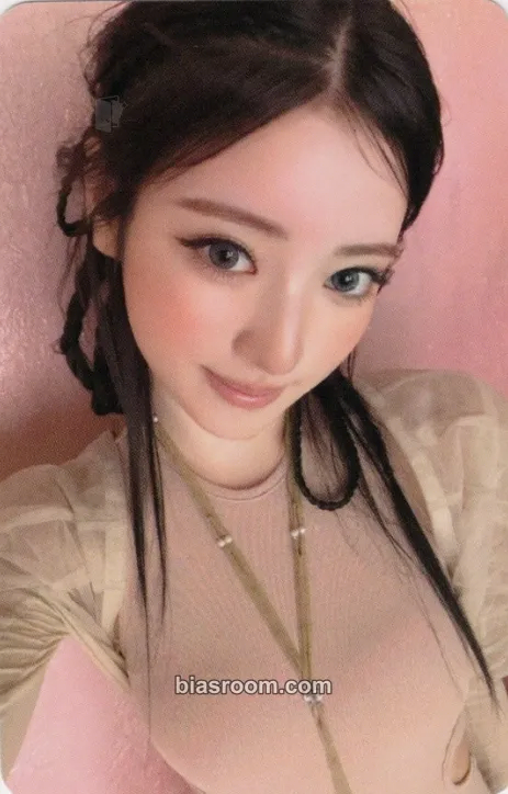 Anna BITE NOW Photocard - MEOVV - MEOVV K-pop photocard