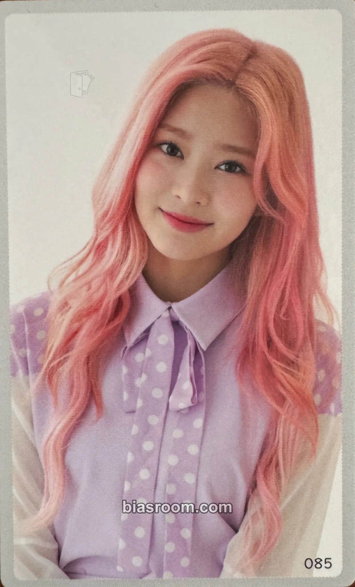 Minju EYES ON ME Photocard - IZ*ONE - IZ*ONE K-pop photocard