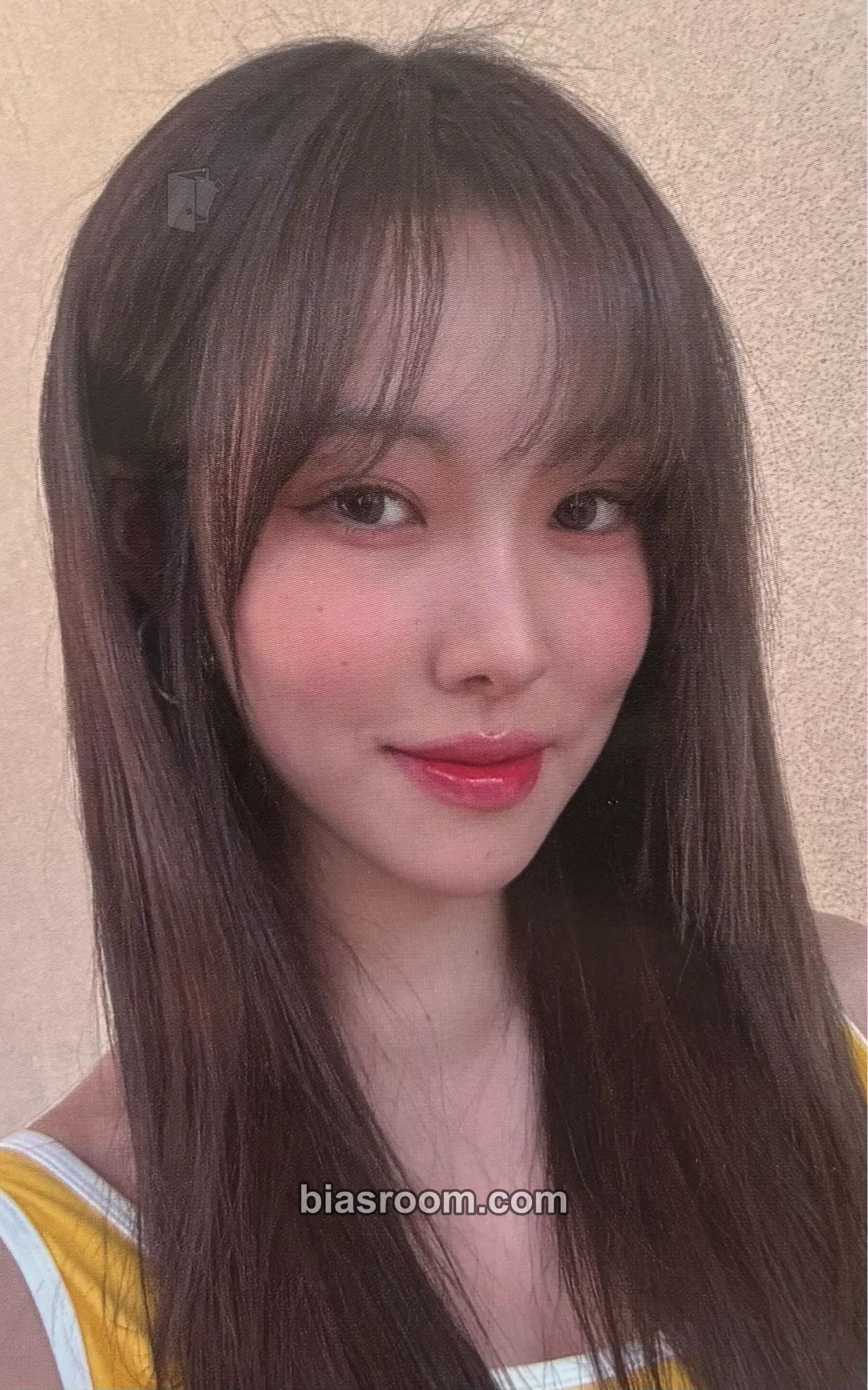 Yuju Yuju 2024 Season's Greetings - Fragrance of 2024 from Yuju Photocard - Yuju K-pop photocard