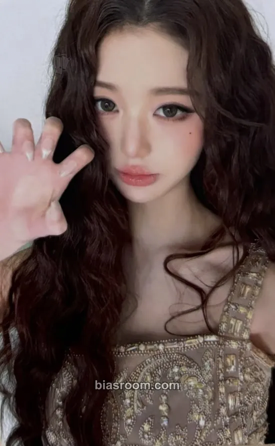 Wonyoung 2026 Wonyoung x GRAZIA China Photocard - IVE - IVE K-pop photocard