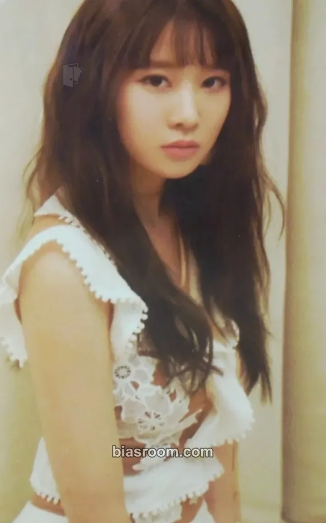 MelodyDay - Chahee - Kiss On The Lips Album album photocard