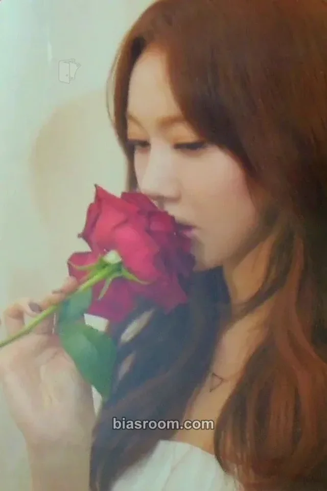 MelodyDay - Yeoeun - Kiss On The Lips Album album photocard
