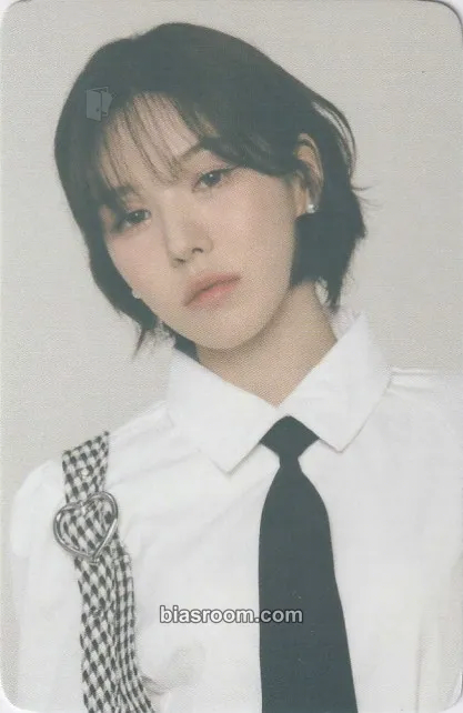 Wendy 2024 Season's Greetings Photocard - Red Velvet - Red Velvet K-pop photocard