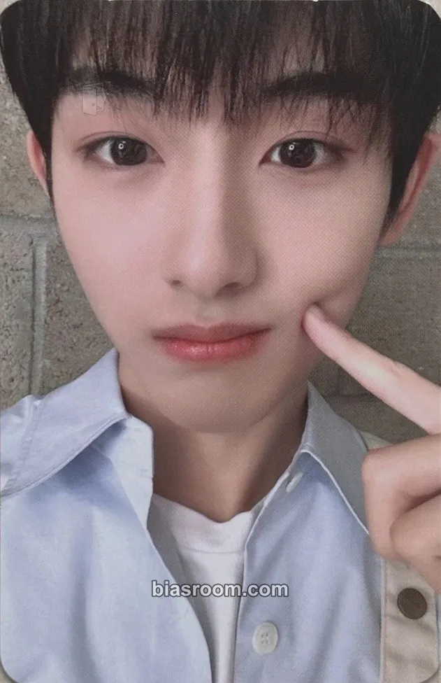 Winwin 2024 Season's Greetings Photocard - WayV - WayV K-pop photocard