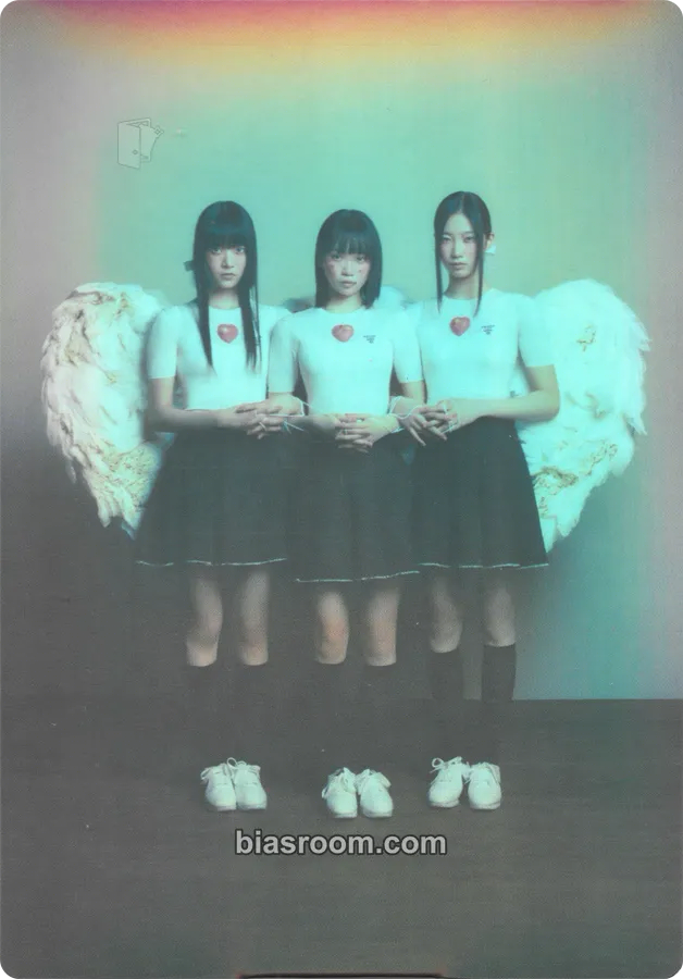 UNFORGIVEN Photocard - LE SSERAFIM - LE SSERAFIM K-pop photocard