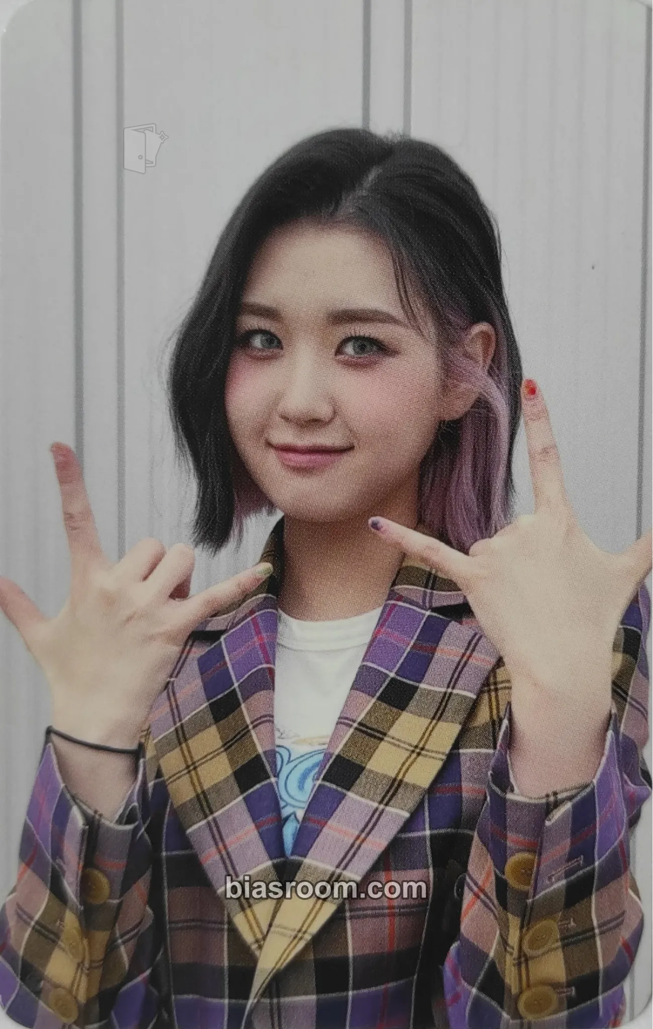 Mire Veni Vidi Vici Photocard - TRI.BE - TRI.BE K-pop photocard