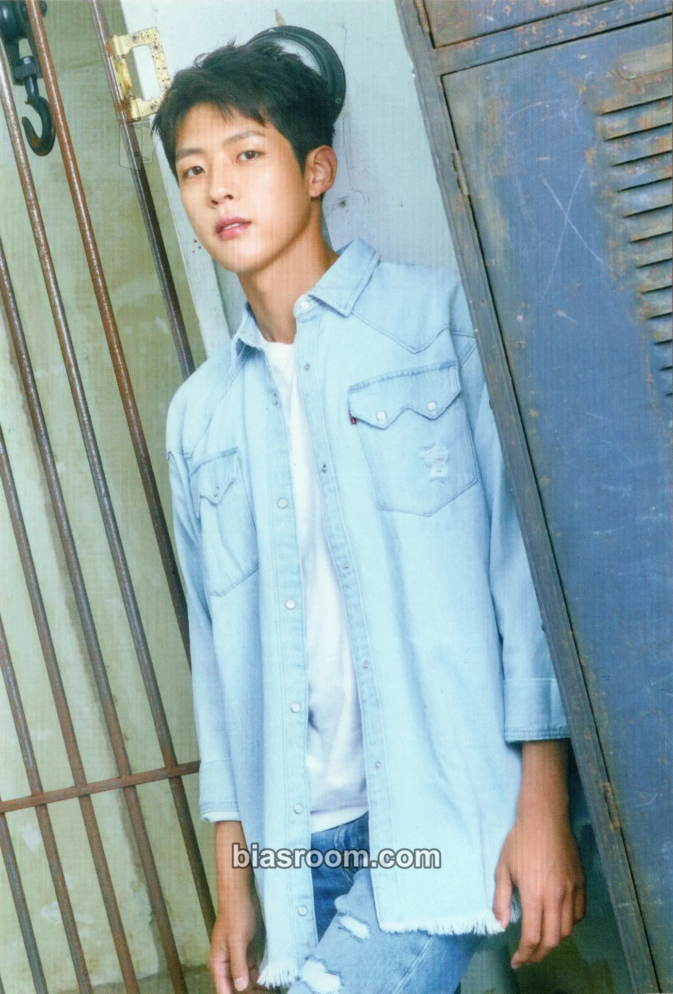 Sungyeol 2019 Season's Greetings Photocard - INFINITE - INFINITE K-pop photocard