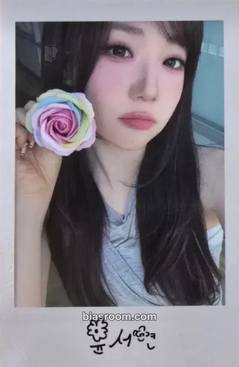 Seoyeon LOVE&POP pt.1 Photocard - tripleS - tripleS K-pop photocard