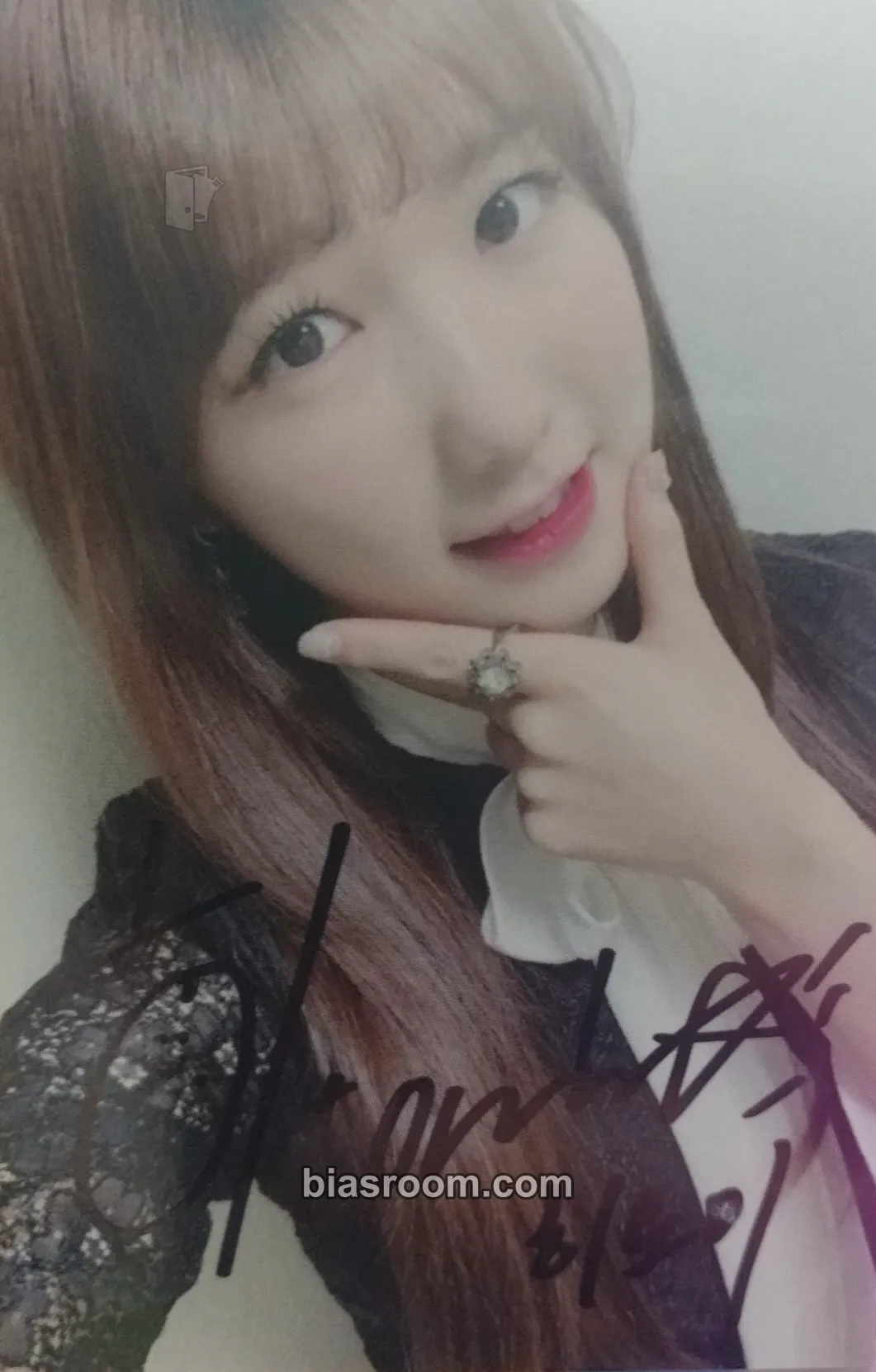 Hitomi ISAC 2018 Photocard - IZ*ONE - IZ*ONE K-pop photocard