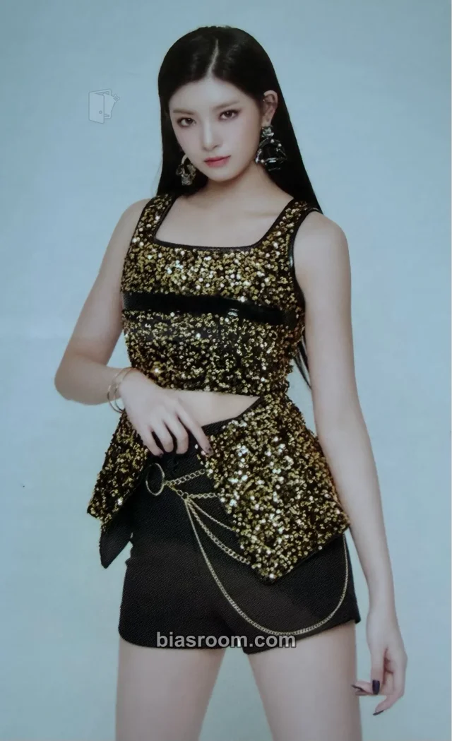 EVERGLOW - Yiren - THE FIRST : 2021 Everglow Online Concert Event photocard set